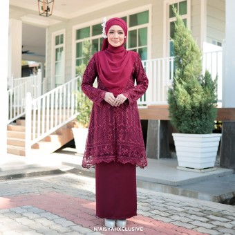 Nilam Sari (B) -  Maroon