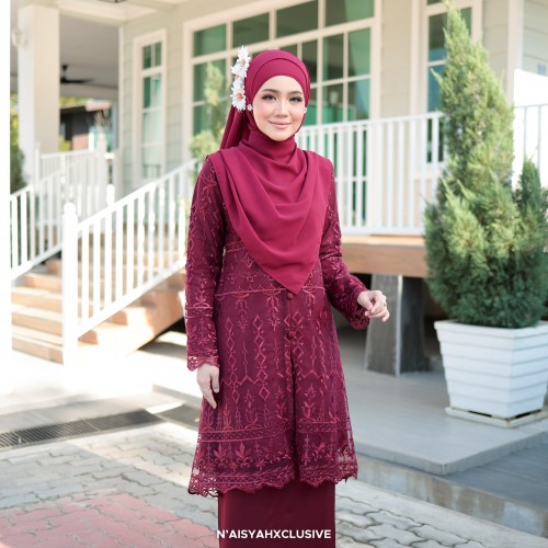 Nilam Sari (B) -  Maroon