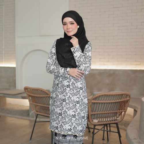 Kurung Juwita- Black