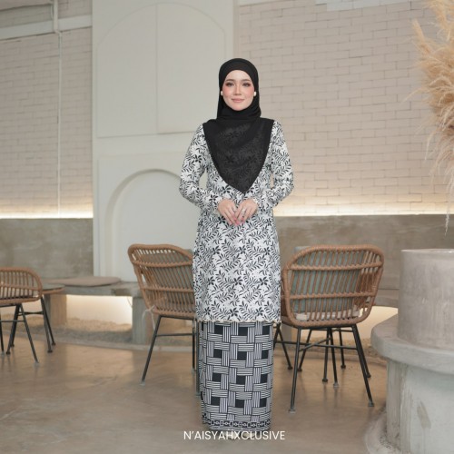 Kurung Juwita- Black